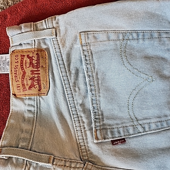 AWESOME LEVIS 501 LIGHTWASH JEAN SHORTS - Picture 2 of 8